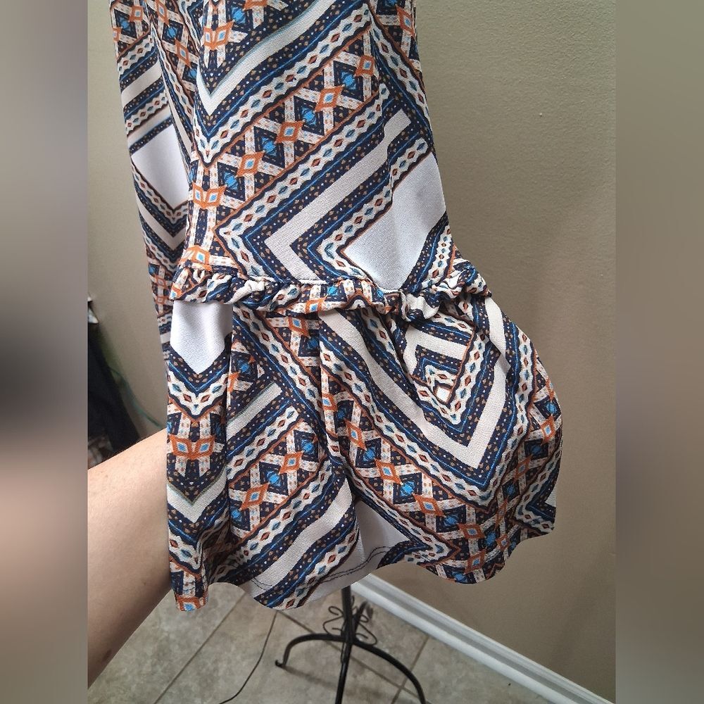 NWOT Chico's Multicolor Geometric Blouse - Picture 4 of 9